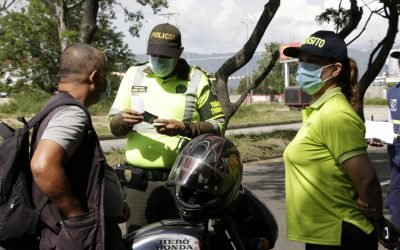 DESACELERA, TU FAMILIA TE ESPERA